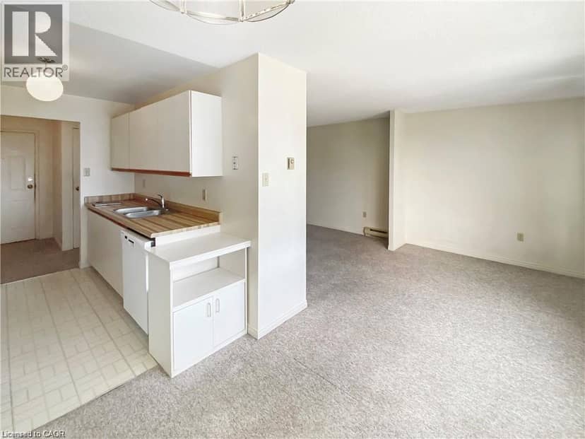 65 HIGHLAND Crescent Unit# 502, Kitchener, photo 6