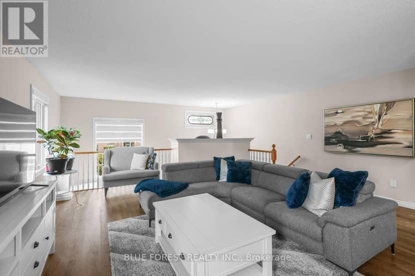 10 Symphony Court — photo 11 of 40