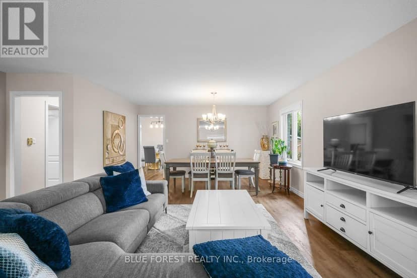 10 Symphony Court — photo 14 of 40