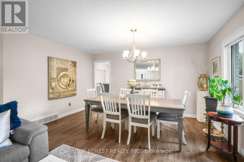 10 Symphony Court — photo 15 of 40