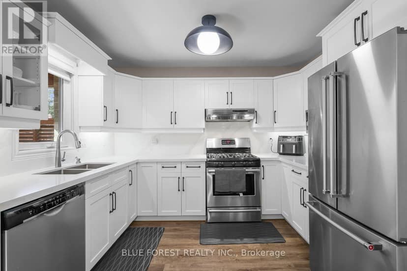 10 Symphony Court, Central Elgin, photo 4