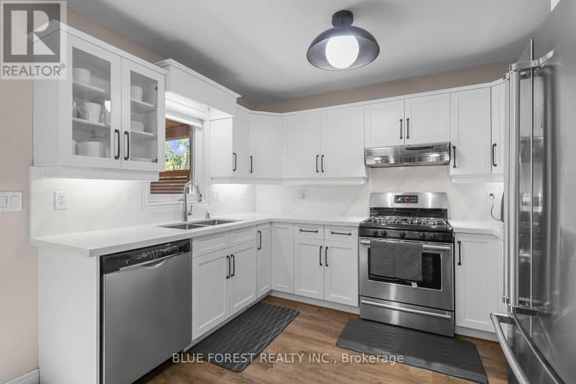 10 Symphony Court, Central Elgin, photo 5