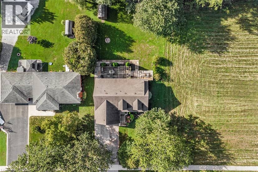 714 CROSS Street W, Dunnville, photo 3