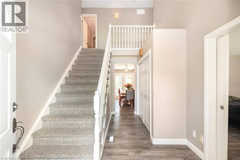 714 CROSS Street W — photo 16 of 40