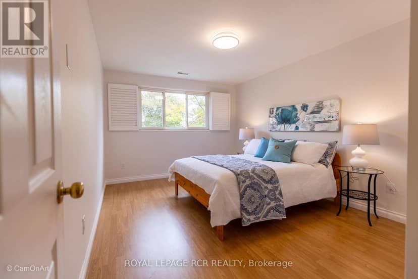 364 Dixon Boulevard, Newmarket, photo 7