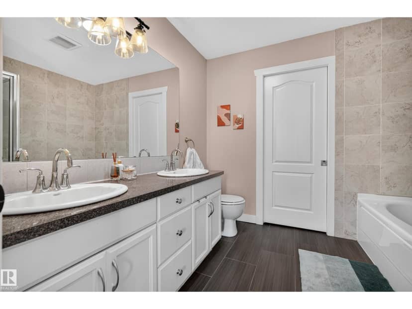 14422 104 AV NW — photo 27 of 40