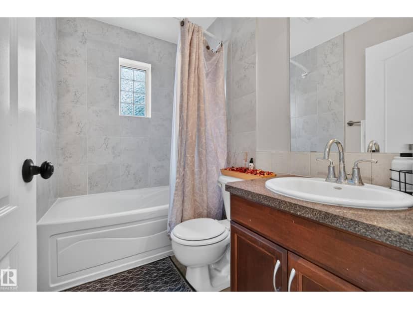 14422 104 AV NW — photo 33 of 40