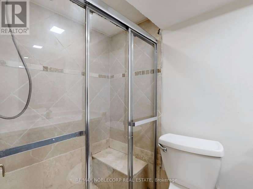 100 Rockport Crescent — photo 36 of 40