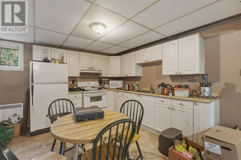 23 James ST — photo 19 of 36