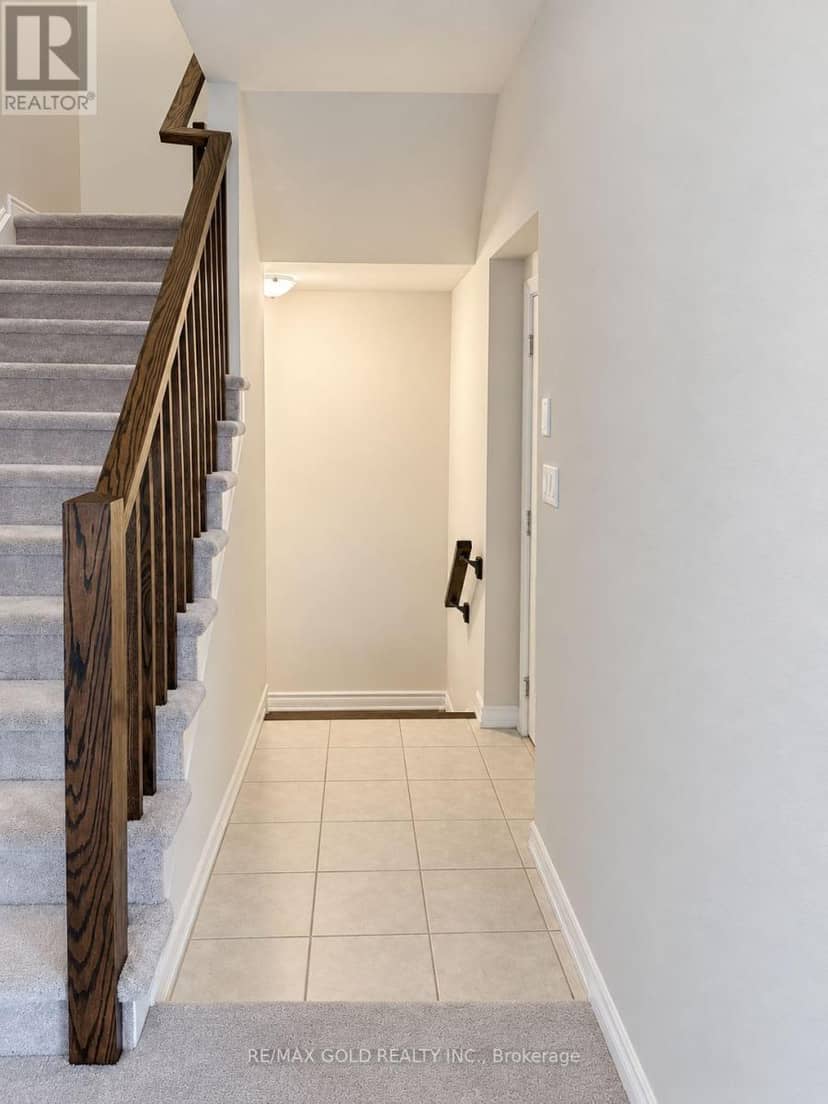 84 Macklin Street — photo 13 of 40