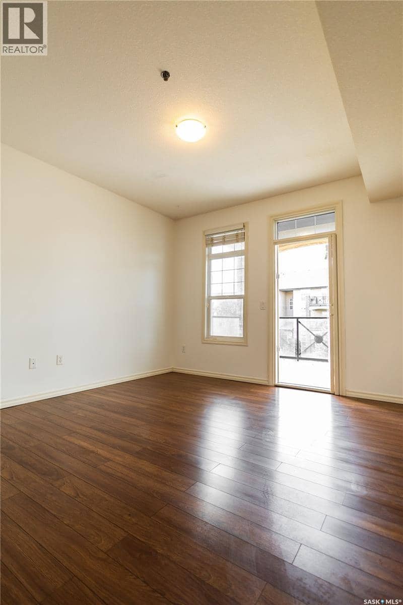 211 2150 Heseltine Road — photo 13 of 27