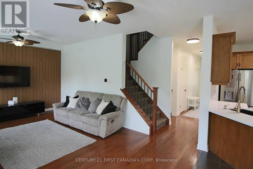 6 - 458 Blue Jay Drive — photo 20 of 40