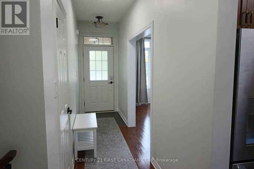 6 - 458 Blue Jay Drive, London North, photo 4
