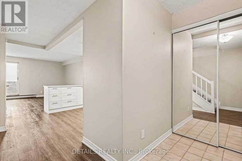 PH-4 900 Dynes Road — photo 14 of 31