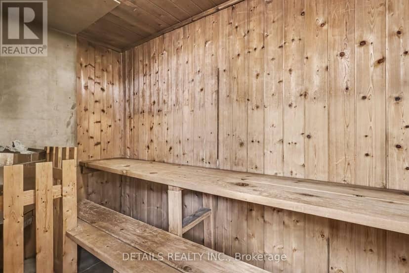 PH-4 900 Dynes Road — photo 29 of 31