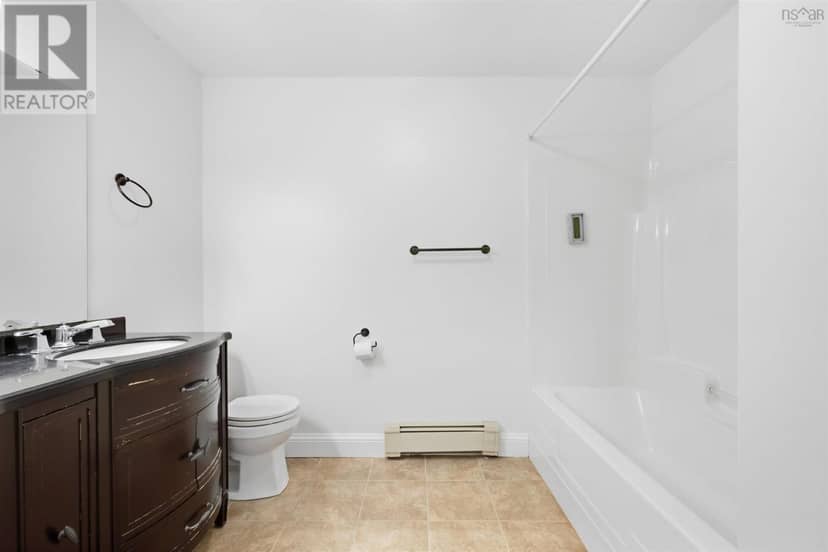 125 Carnoustie Drive — photo 24 of 40