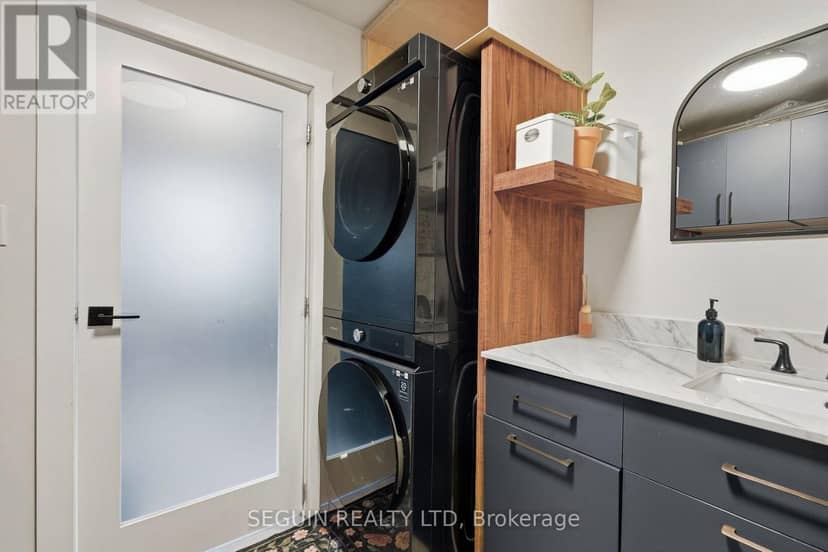 31 John Street — photo 20 of 36