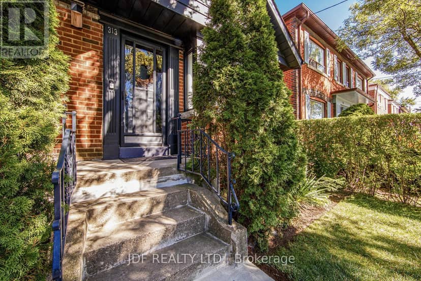 313 Vaughan Road — photo 4 of 40