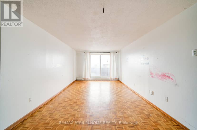 804 - 1101 Pharmacy Avenue — photo 11 of 40