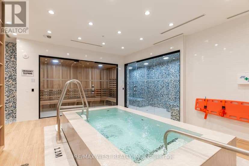 511 - 474 Caldari Road — photo 30 of 39