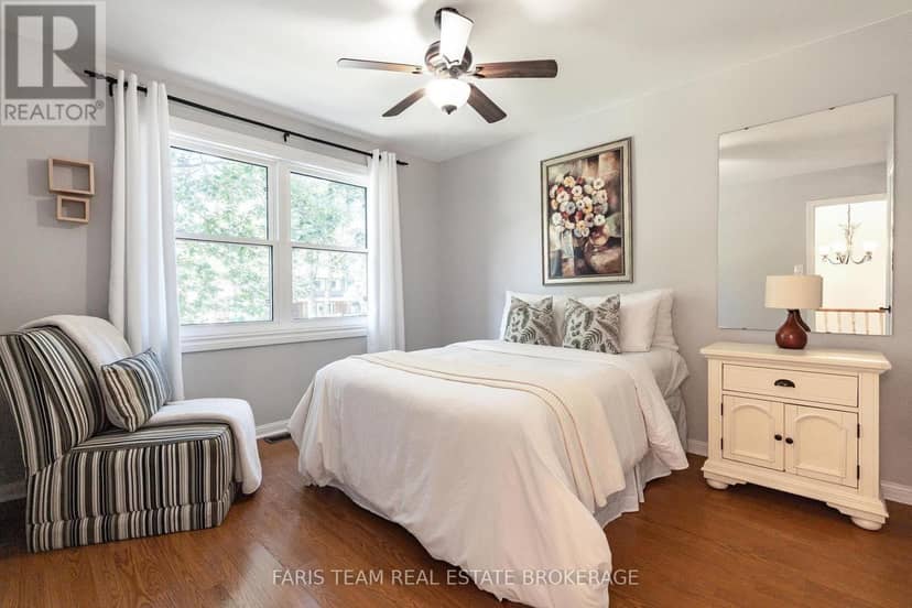 1 Susan Place — photo 27 of 40