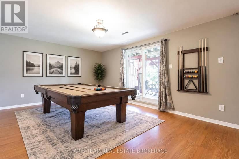 1 Susan Place — photo 32 of 40