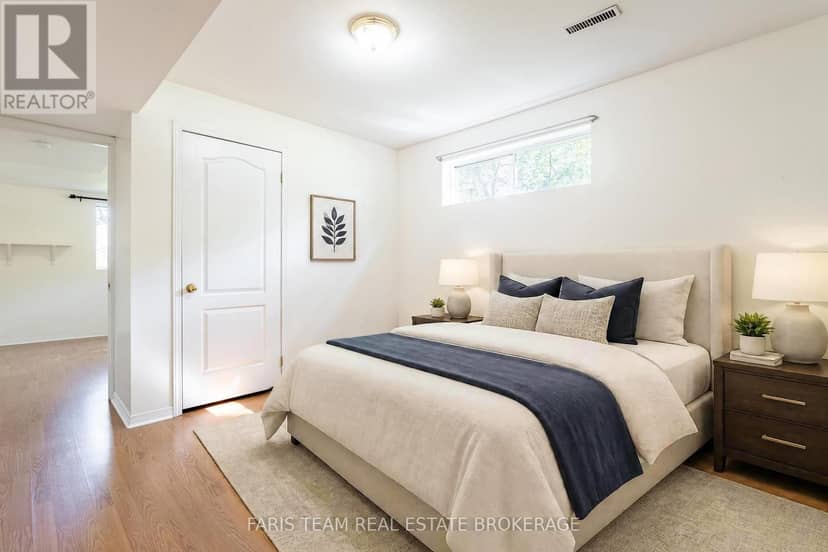 1 Susan Place — photo 34 of 40