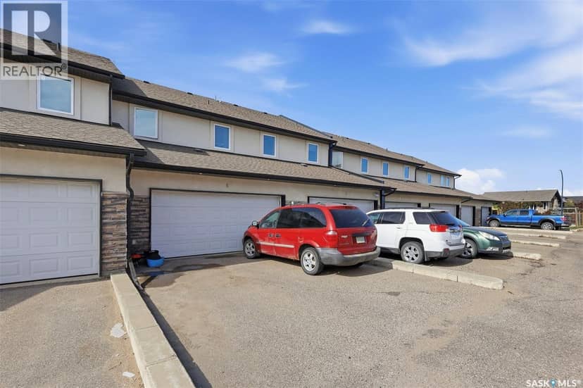 6 1703 Patrick CRESCENT — photo 32 of 36
