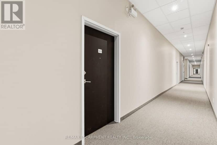 321 - 170 Rockhaven Lane — photo 30 of 35