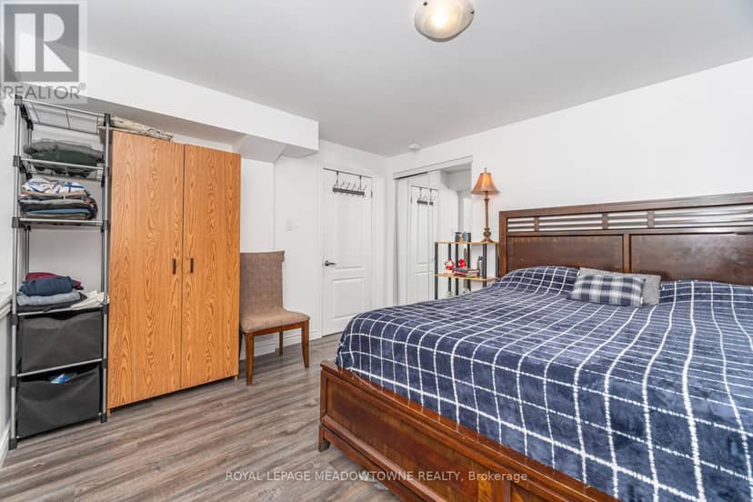 301 Ridley Crescent — photo 40 of 40