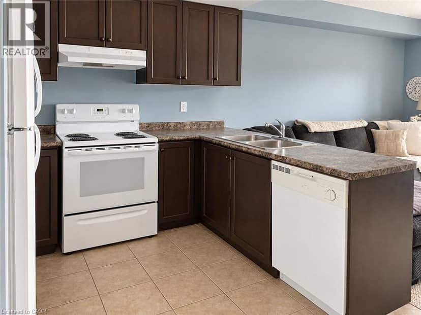 45 GOODWIN Drive Unit# 410 — photo 5 of 8