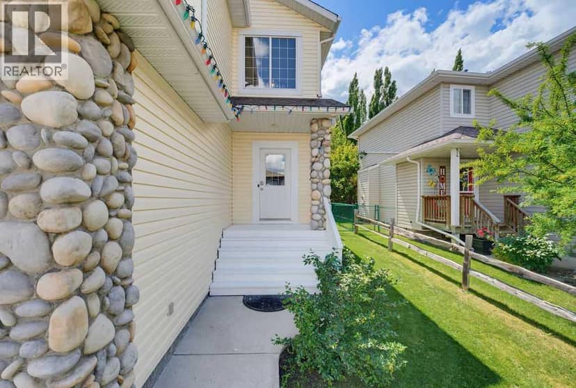 11 Bow Ridge Link, Cochrane, photo 2