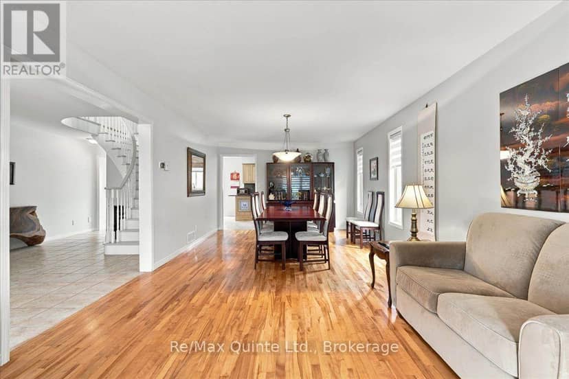11 Huron Lane — photo 7 of 40
