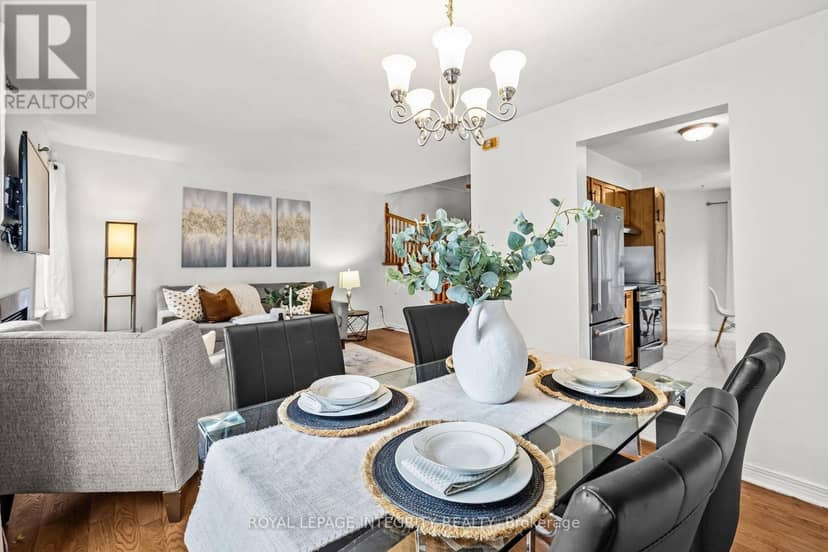26 Astoria Crescent — photo 14 of 37