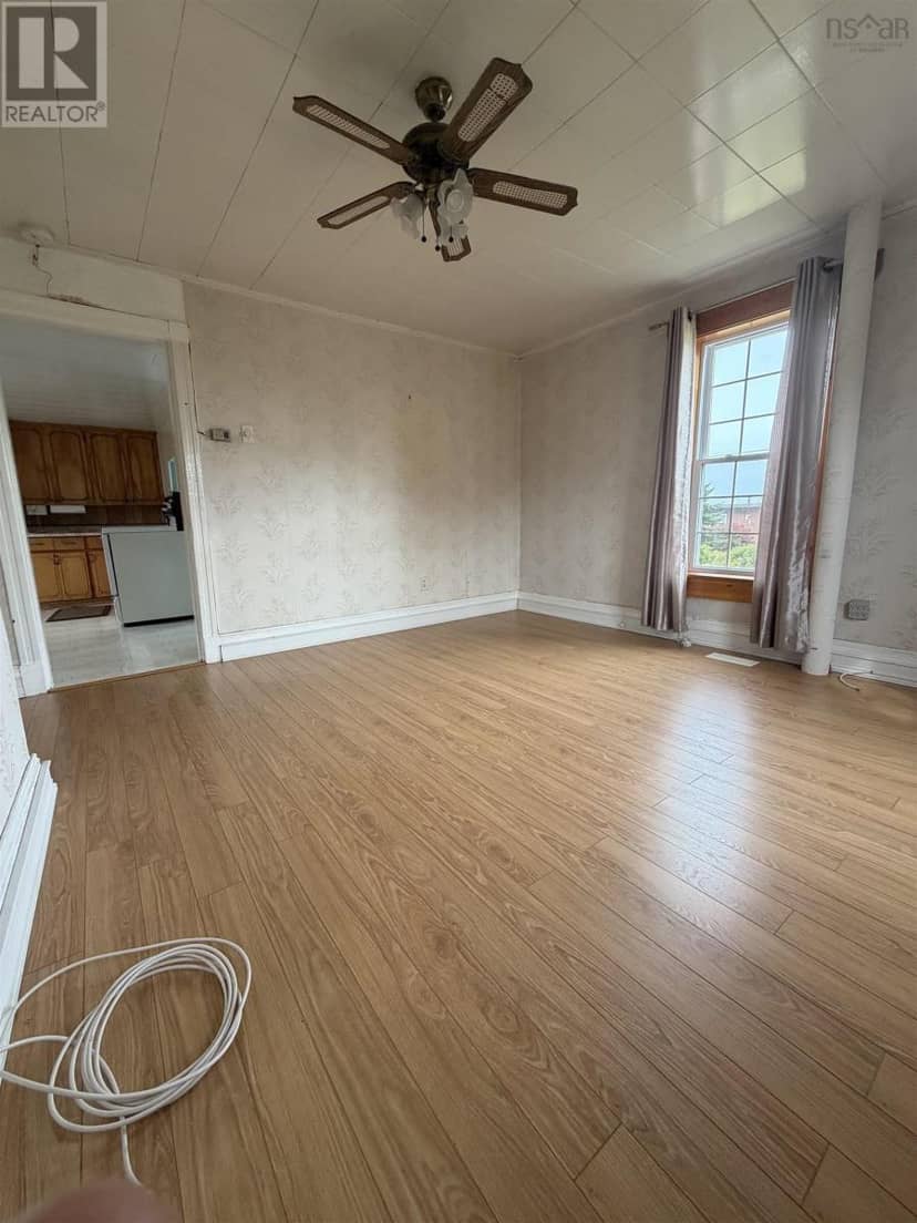 137 South Street — photo 16 of 27