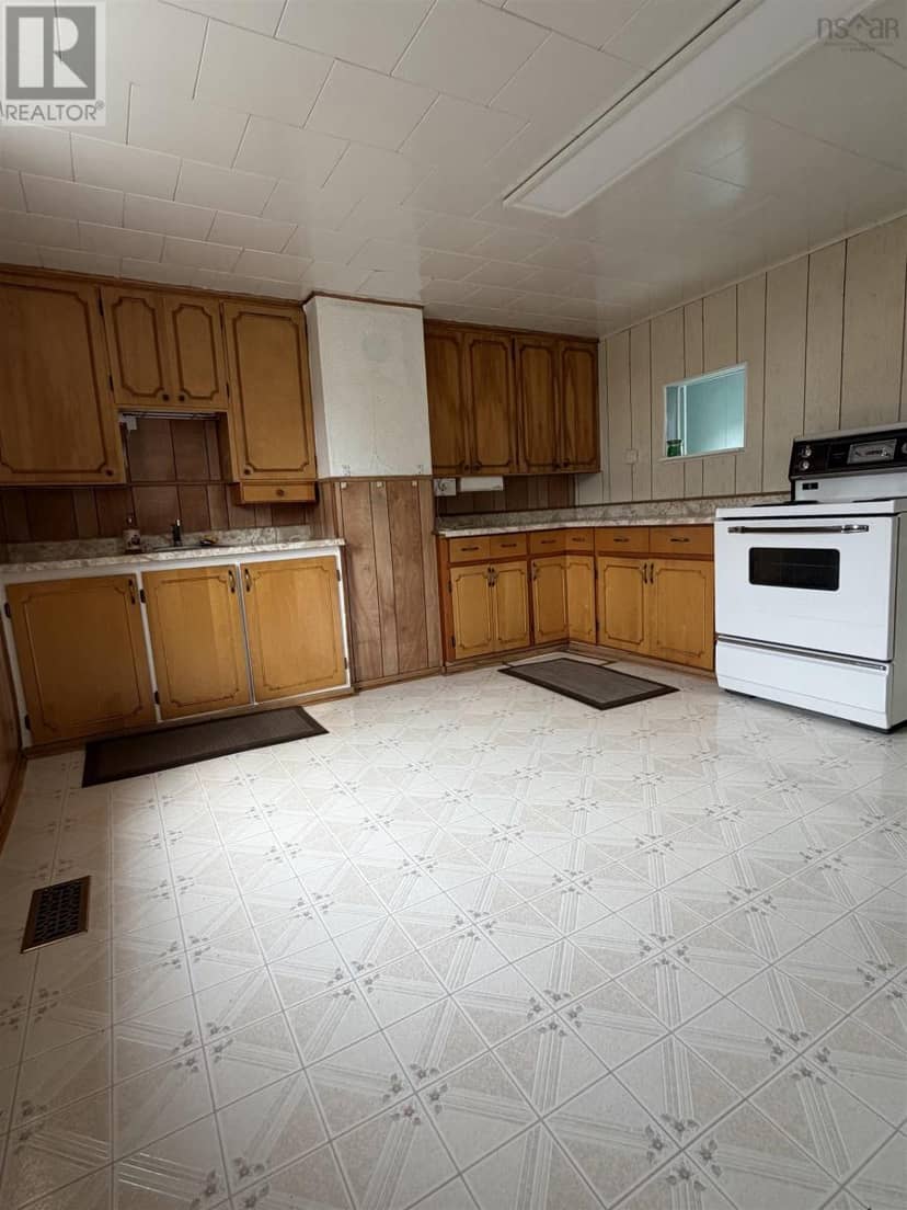 137 South Street — photo 14 of 27