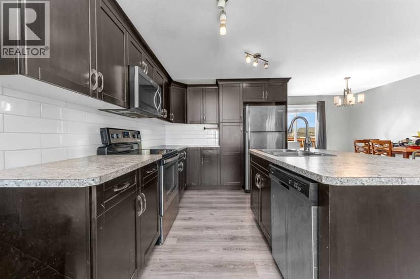 22 Hawthorn Place — photo 9 of 35