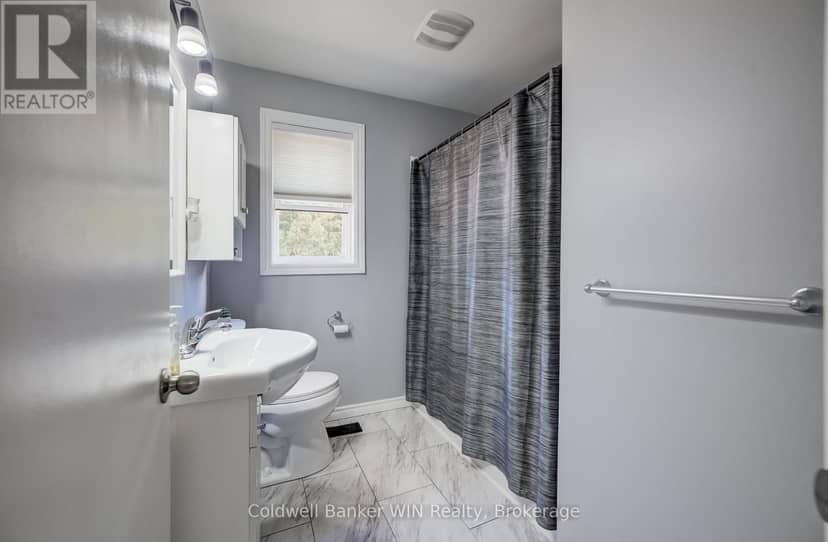 314 Wellington Street E — photo 18 of 39