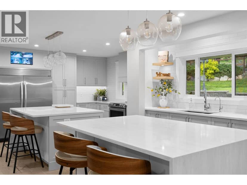 7654 Falconridge Crescent, Kelowna