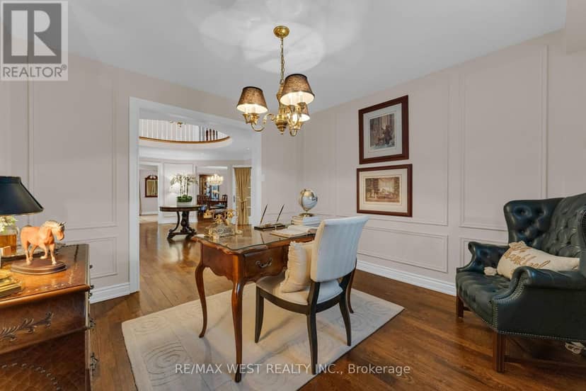 93 Fern Valley Crescent — photo 24 of 40