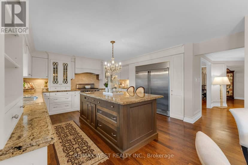 93 Fern Valley Crescent — photo 4 of 40