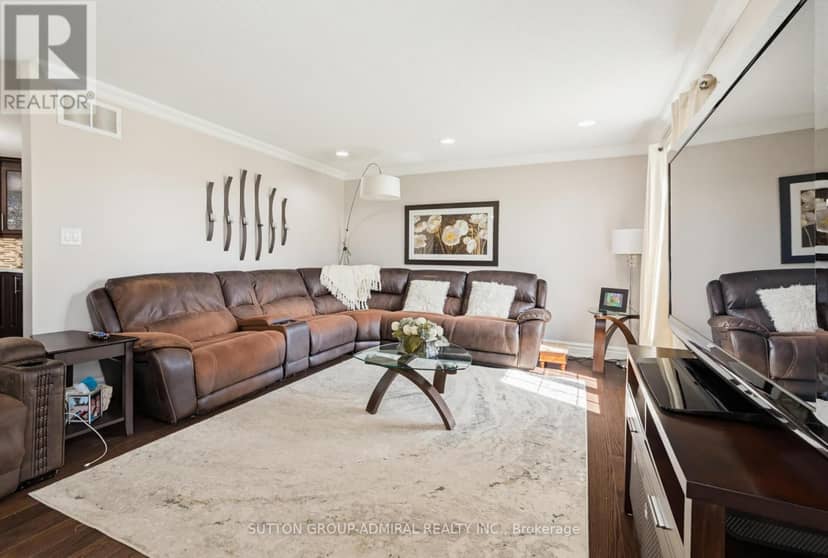 6776 County Road 10, Essa, photo 7