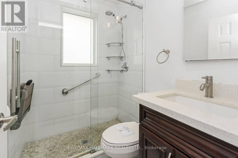 245 Elmwood Avenue, Richmond Hill, photo 6