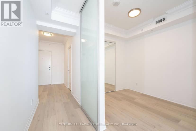 603 - 59 Annie Craig Drive — photo 10 of 40