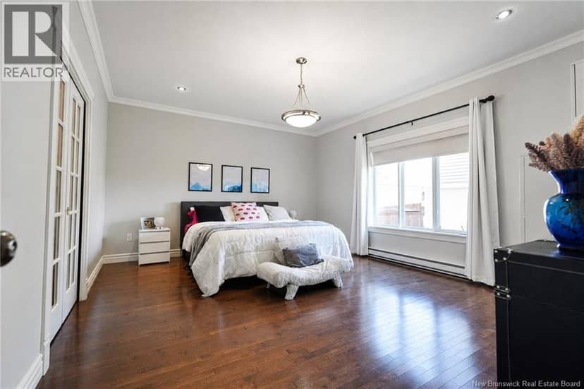 36 RUE JEAN-CHARLES Street — photo 10 of 24