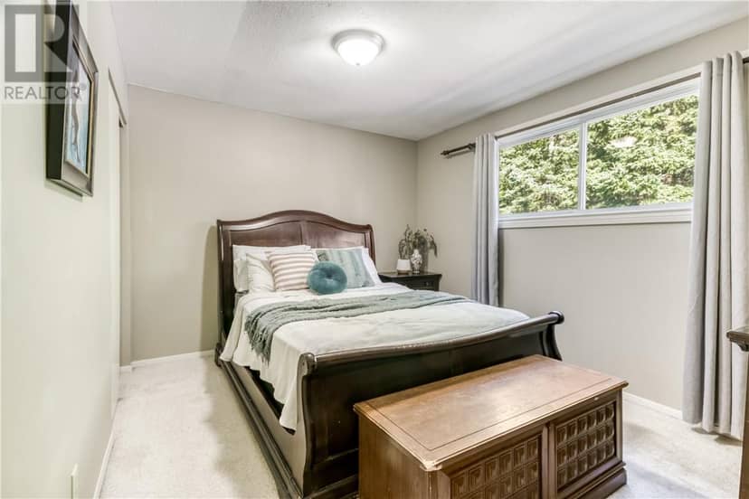1400 Magnolia Boulevard — photo 13 of 40