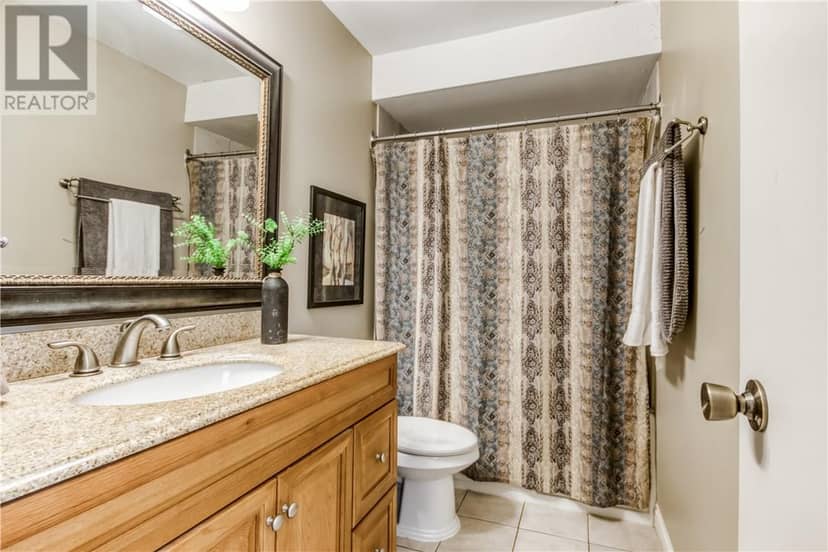 1400 Magnolia Boulevard — photo 18 of 40