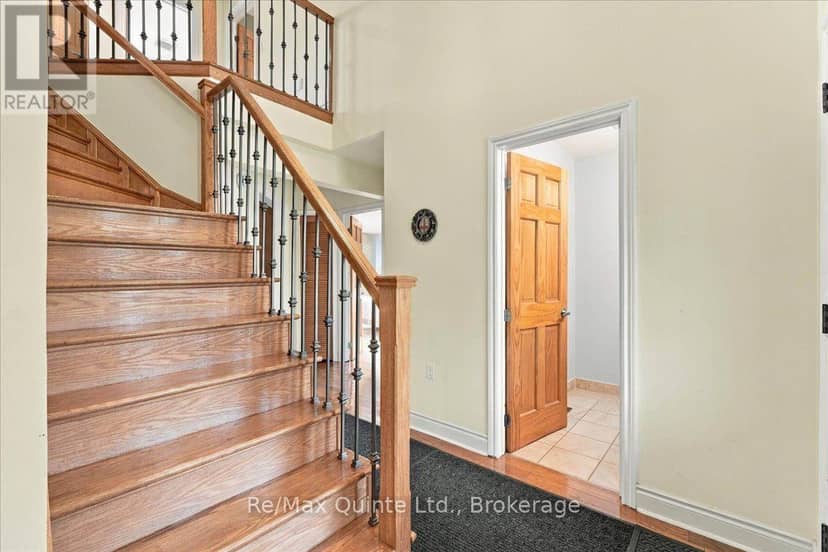 195 Prest Road, Stirling-Rawdon, photo 4