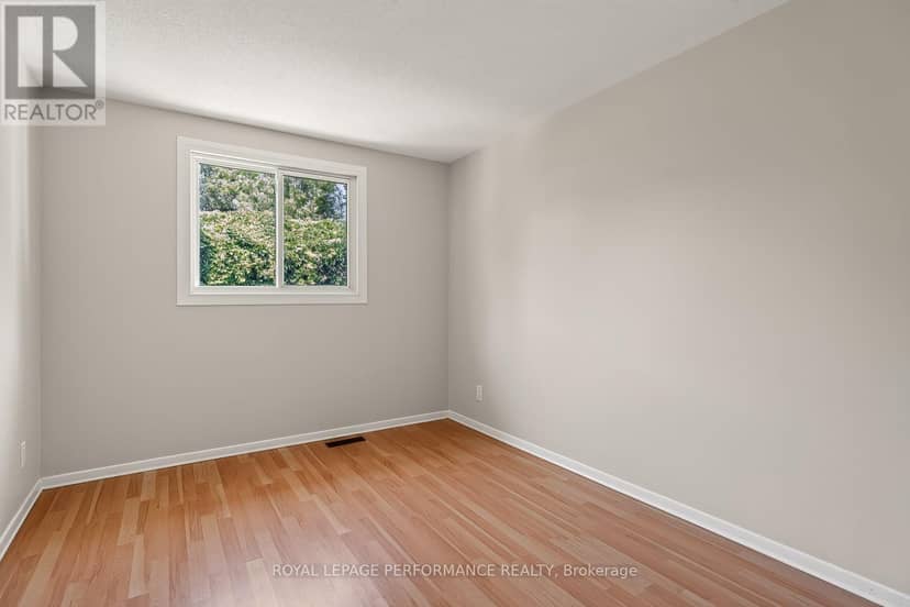 2179 Erinbrook Crescent — photo 24 of 40