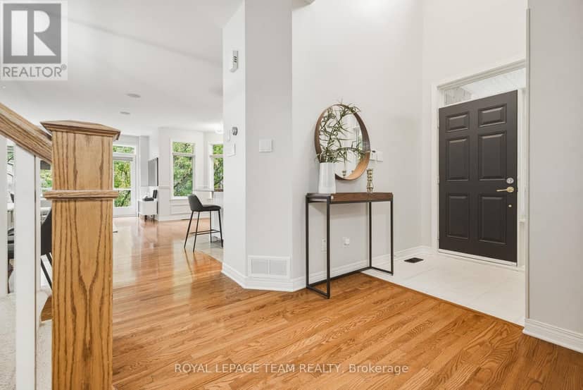 19 Creeks End Lane, Ottawa, photo 6